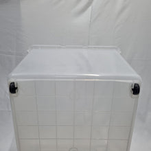 Cargar imagen en el visor de la galería, Caja Mónaco chica con ruedas - Europlast
